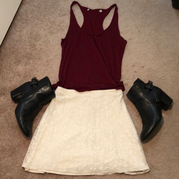 Lace Beige Skirt - Picture 1 of 5